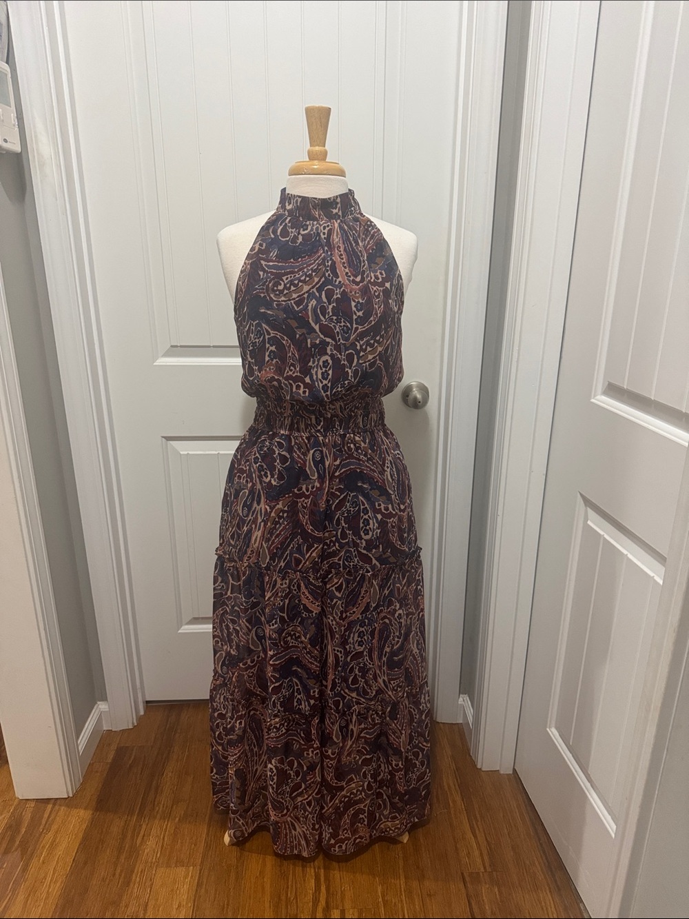 julia jordan Navy and Brown Paisley Halter Maxi Dress with High Neck